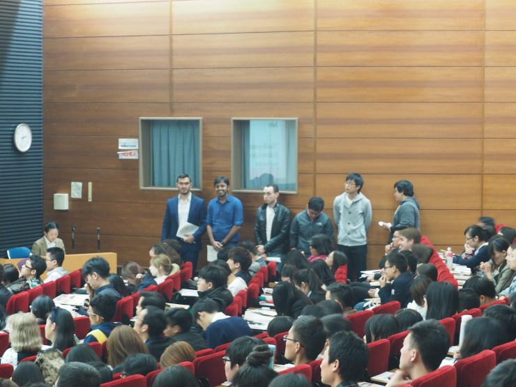 Waiting for presentation